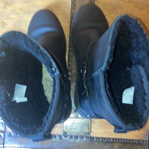 Ugg leather black boots - Picture 10 of 15